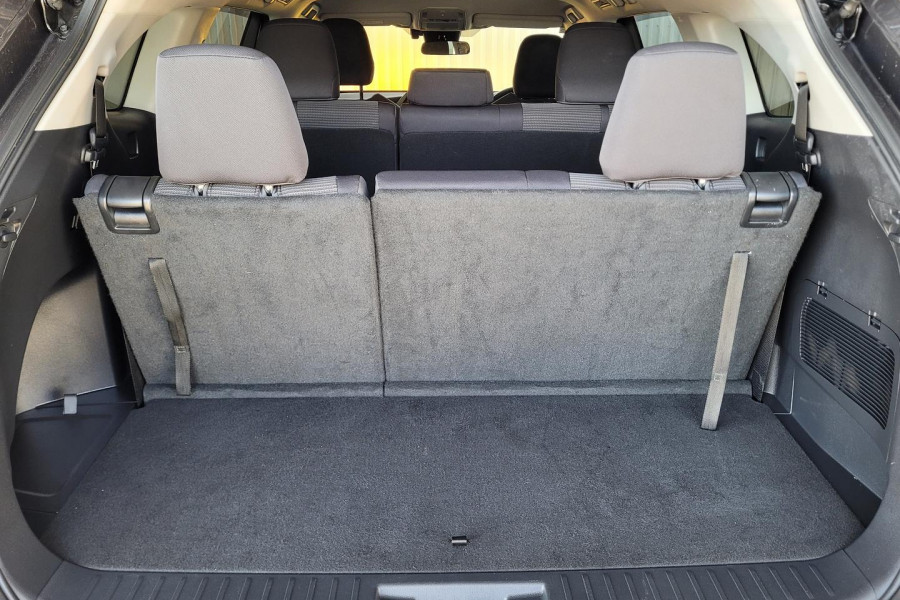 2021 Toyota Kluger GSU75R GX SUV Image 13