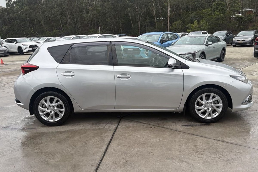 2018 Toyota Corolla ZRE182R Ascent Sport Hatch Image 5