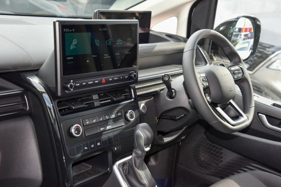 2026 MY27 Hyundai Staria Load US4.V4  Van Image 8