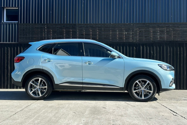 2021 MG HS Plug-in Hybrid Essence SUV Image 2