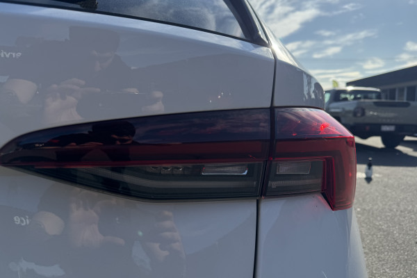 2023 MY23.5 Skoda Octavia NX 110TSI Style SUV Image 11