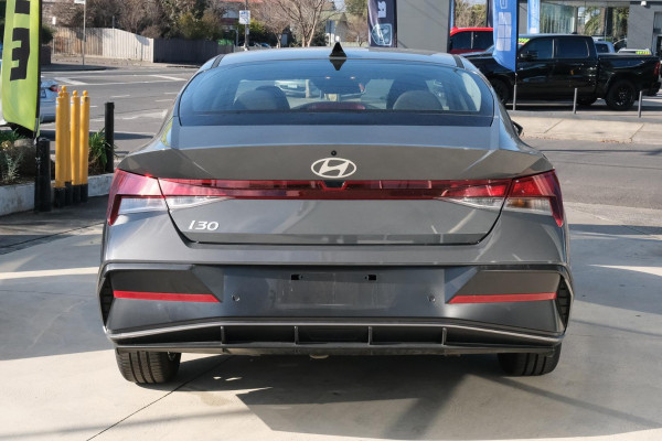 2025 Hyundai i30 CN7.V2  Sedan Image 3