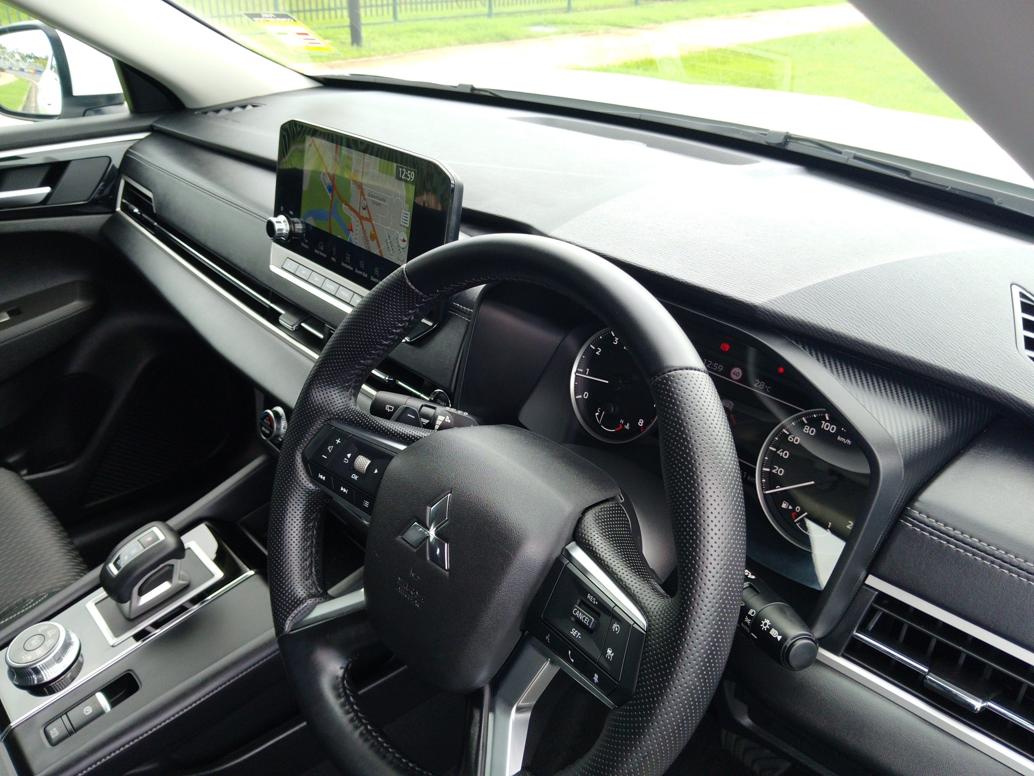 2023 MY24 Mitsubishi Outlander ZM LS SUV Image 16