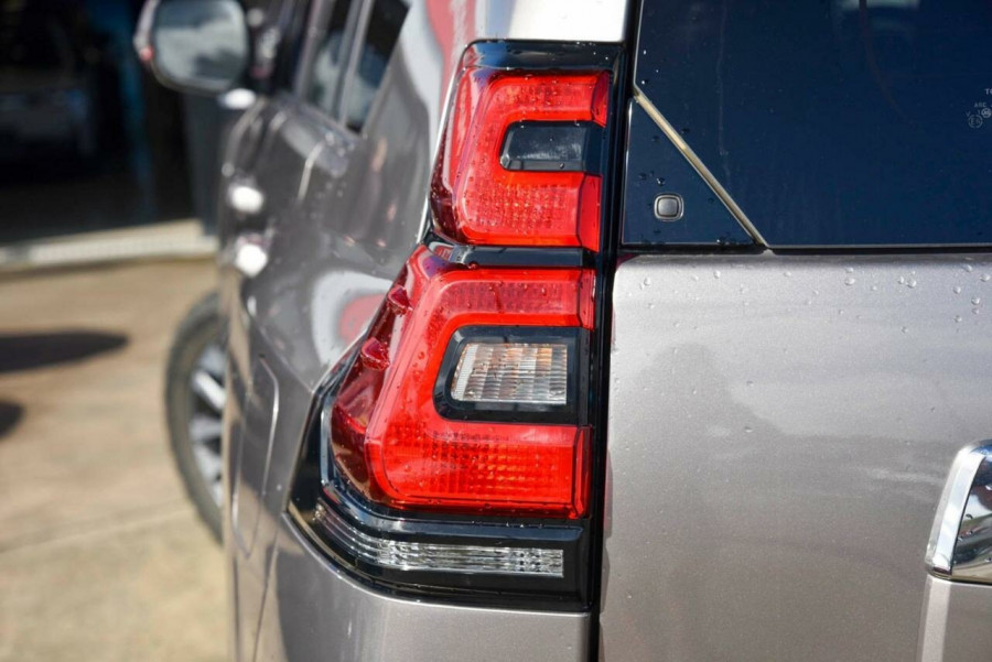 2023 Toyota LandCruiser Prado GDJ150R VX SUV Image 19