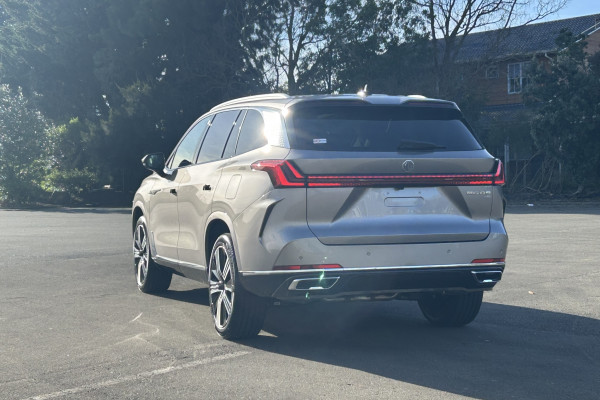 2026 MY25 MG QS IS31 Essence SUV Image 5