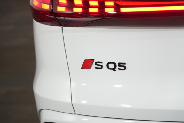 2025 Audi SQ5 FY edition one SUV Image 9