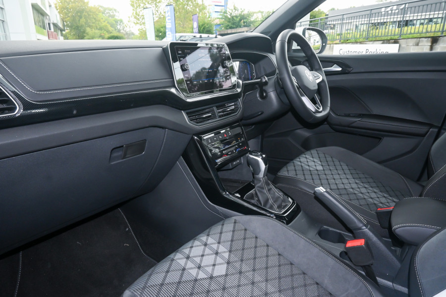 2024 Volkswagen T-Cross D31 85TSI R-Line SUV Image 8