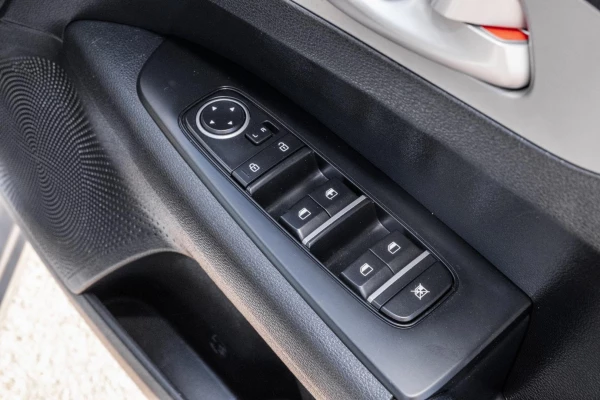 2024 Kia Cerato BD S Hatch Image 18