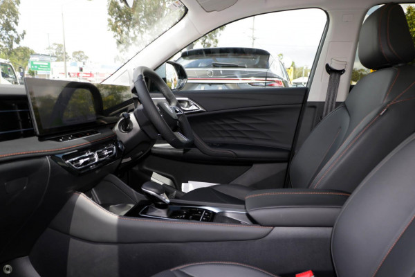 2025 MG HS AS33 Essence SUV