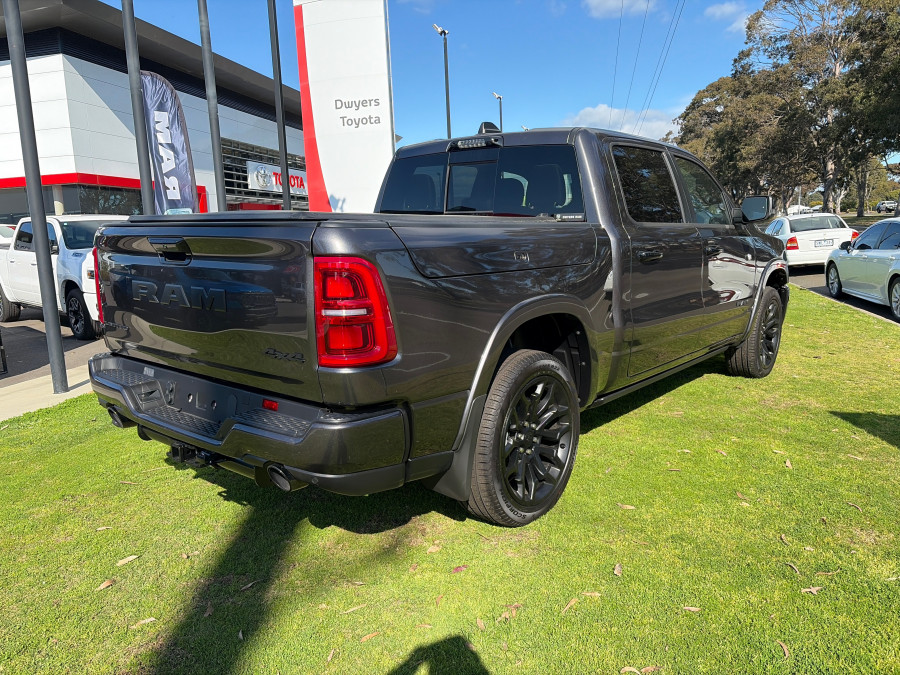 2025 Ram 1500 DT6M9822M.26/XB9 Limited RamBox Ute Image 2