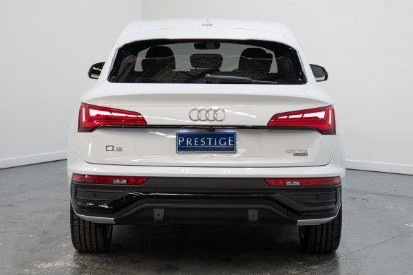 2021 Audi Q5 FY sport TDI quattro S tronic SUV Image 9