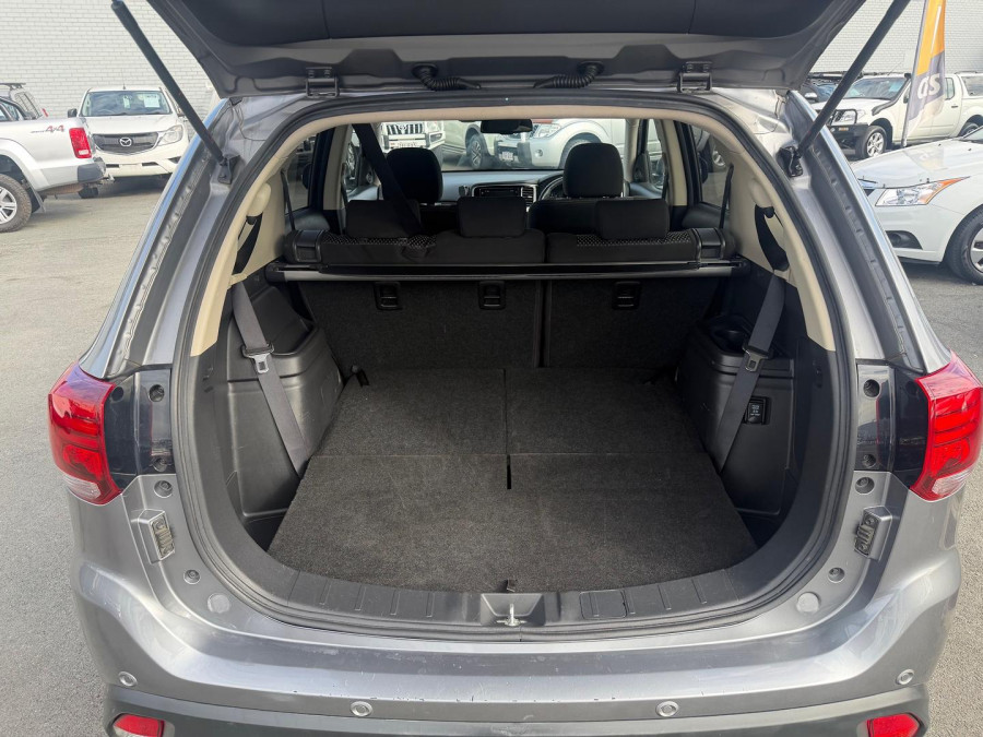 2017 MY18.5 Mitsubishi Outlander ZL LS SUV Image 11