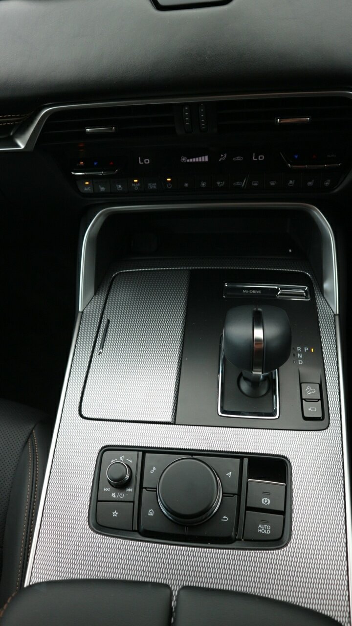2024 Mazda CX-80 KL G40e Azami SUV Image 14