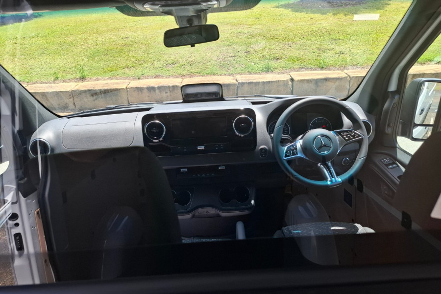 2024 Mercedes-Benz Sprinter VS30 419CDI Van Image 15