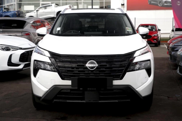 2026 Nissan X-Trail T33 Ti e-POWER SUV Image 2