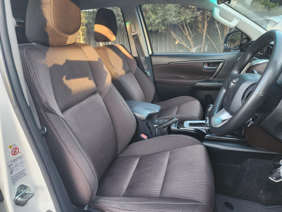 2017 Toyota Fortuner GUN156R GX SUV Image 17