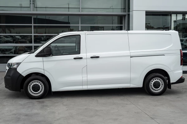 2025 Volkswagen Transporter NSN TDI 125kW Van Image 3