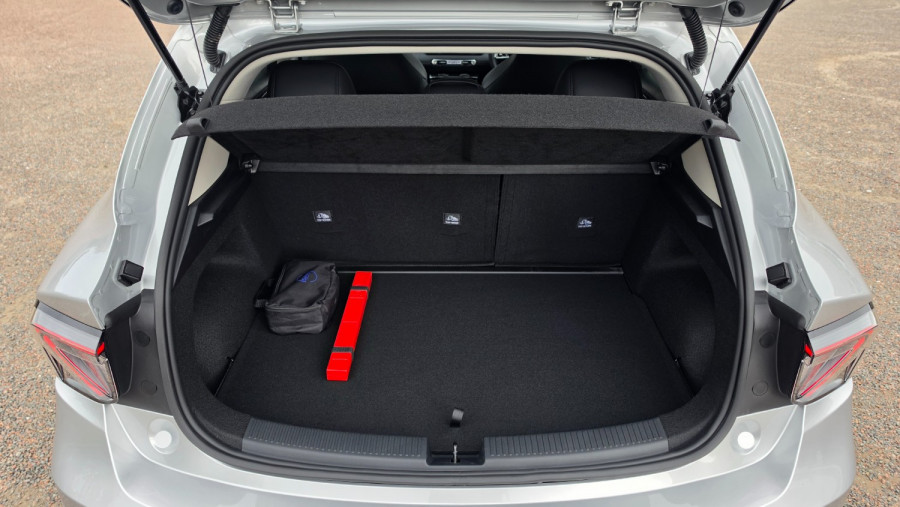 2026 MG MG4 EV Urban AH4E Essence 43 Hatch Image 15
