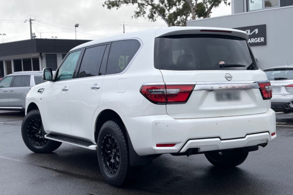 2024 Nissan Patrol Y62 Ti SUV Image 2