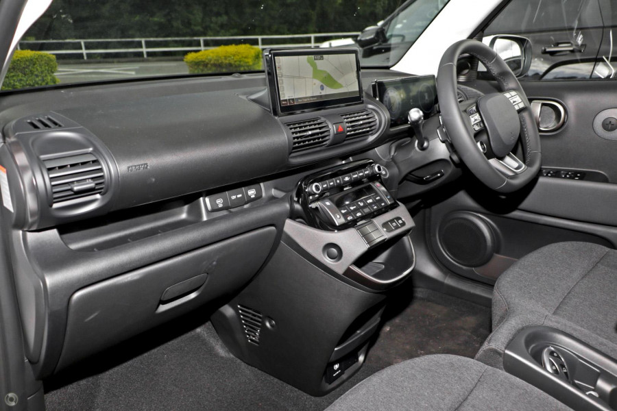 2026 Hyundai INSTER AX.V1 Extended Range SUV Image 7