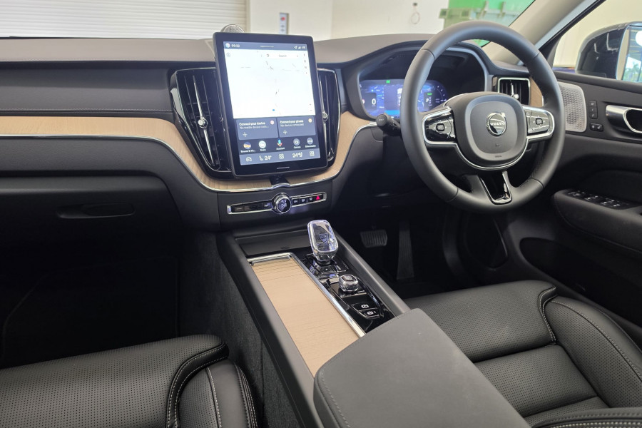 2025 MY26 Volvo XC60 UZ Ultra T8 Plug-in Hybrid Dark SUV