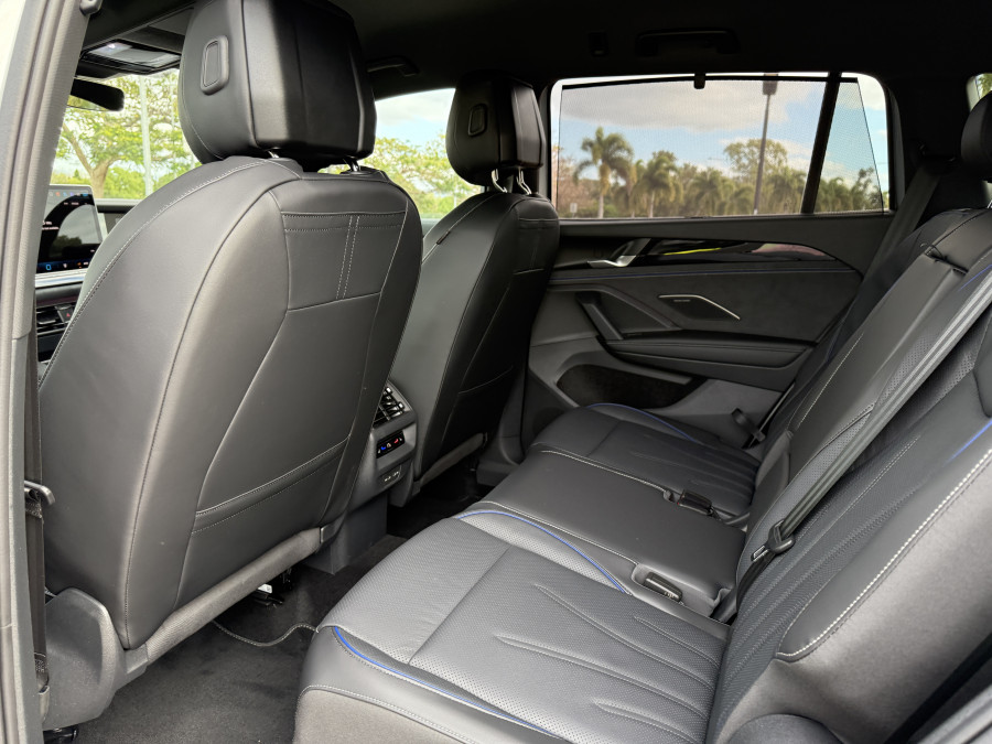 2026 Volkswagen Tayron R4 195TSI R-Line SUV Image 15