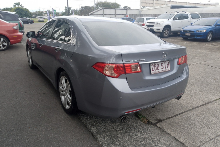 2012 Honda Accord Euro 8th Gen Luxury Sedan Image 9