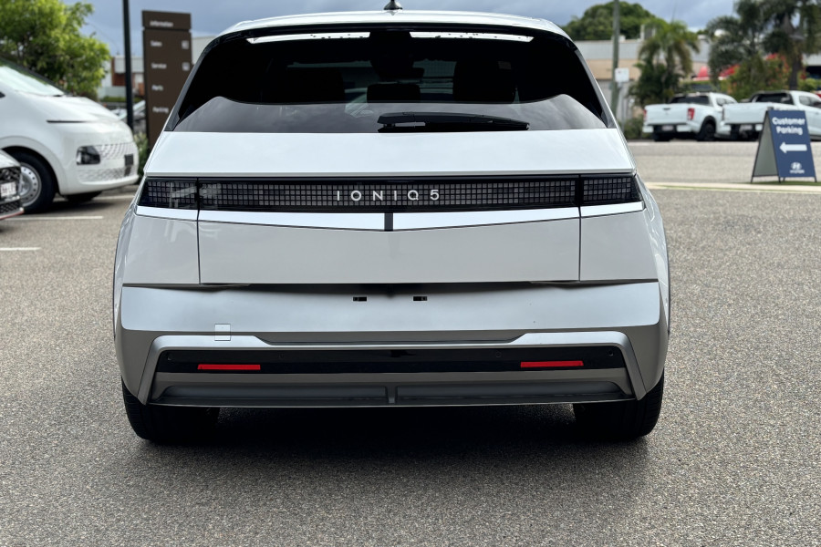2025 Hyundai IONIQ 5 NE.V5 DYNAMIQ SUV Image 6
