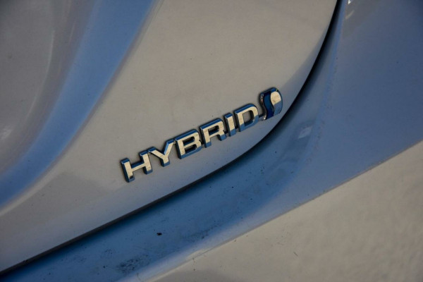 2020 Toyota Camry AXVH71R SL Sedan Image 19