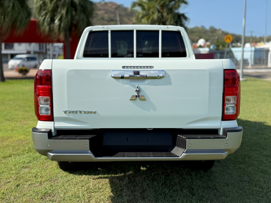 2026 Mitsubishi Triton MV GLX Ute Image 5