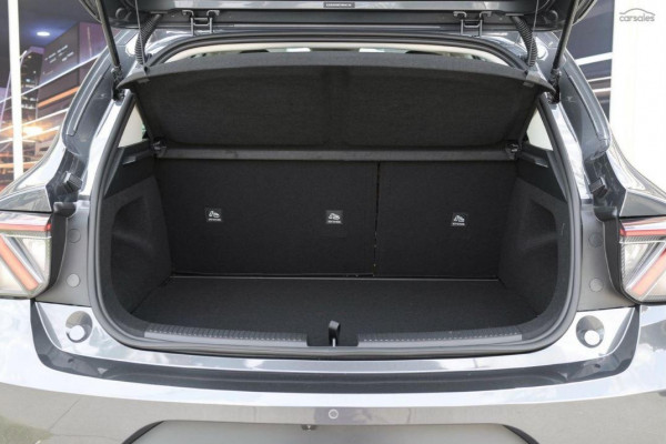 2026 MG MG4 EV Urban AH4E Essence 43 Hatch Image 6