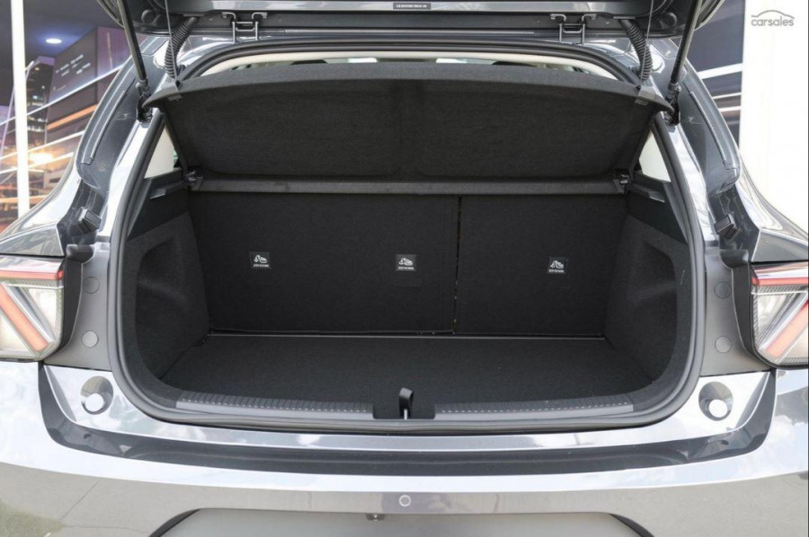 2026 MG MG4 EV Urban AH4E Essence 43 Hatch Image 6
