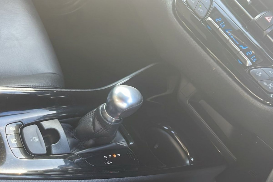 2017 Toyota C-HR NGX10R Koba SUV Image 15