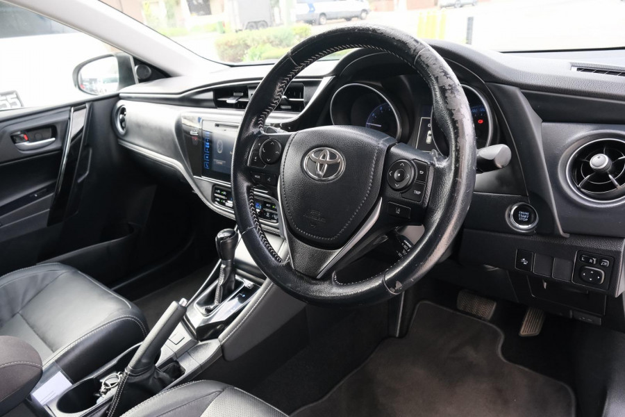 2017 Toyota Corolla ZRE182R ZR Hatch Image 7