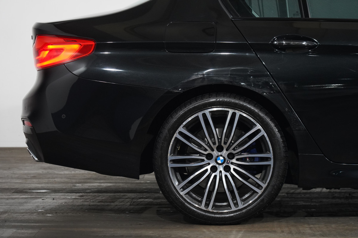 2017 BMW 5 40i M Sport Sedan Image 6