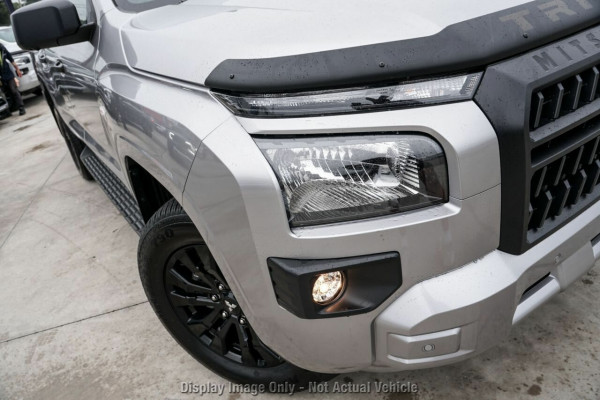 2025 Mitsubishi Triton MV GLX-R Ute Image 2