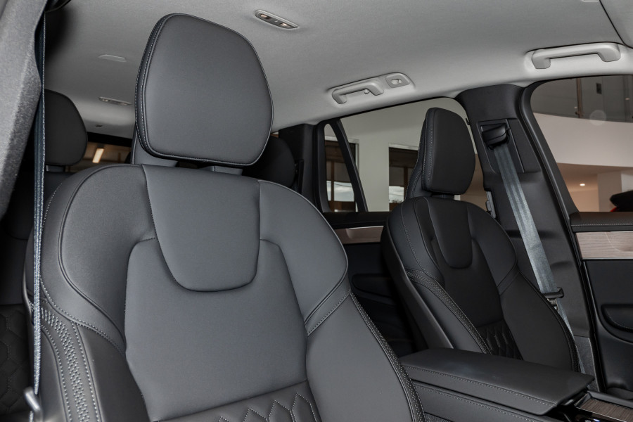 2026 Volvo XC90 L Series Plus B5 Bright SUV Image 16