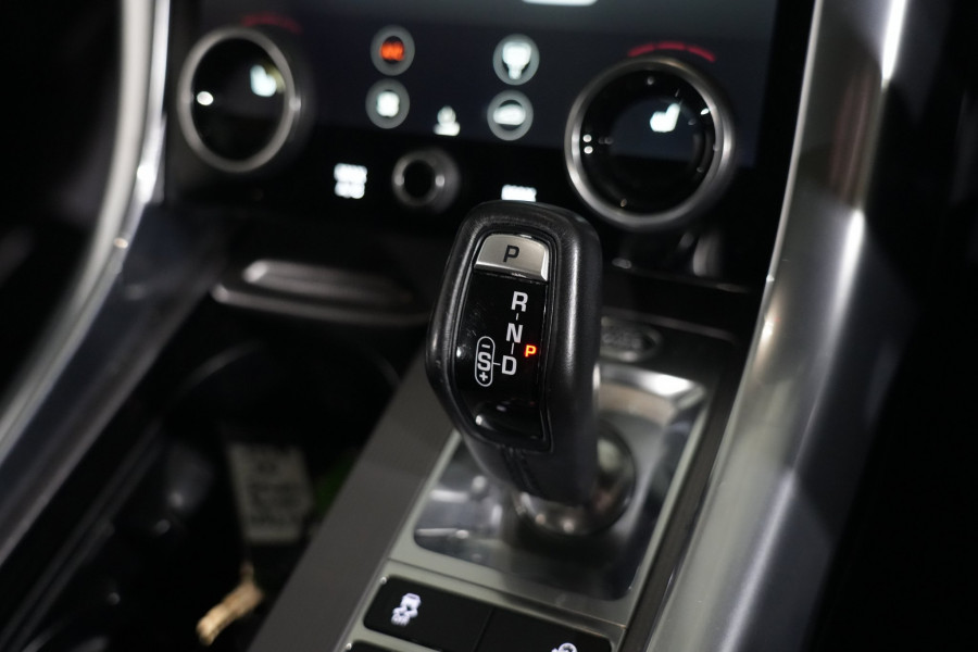 2018 Land Rover Range Rover Sport SDV6 HSE SUV Image 17