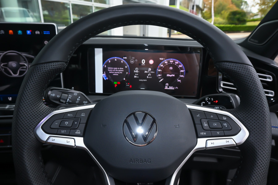 2025 MY26 Volkswagen Tiguan CT 195TSI R-Line SUV Image 11