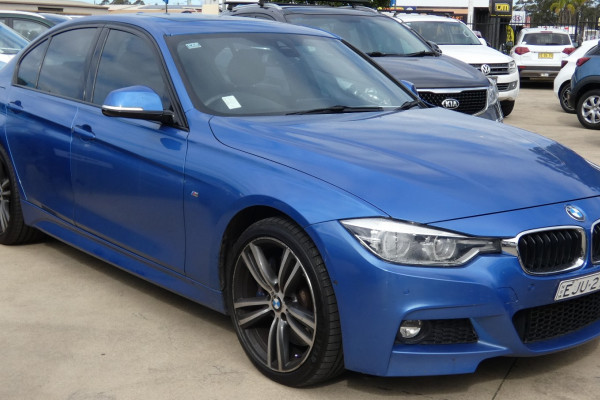 2016 BMW 330i F30 LCI LUXURY LINE Sedan