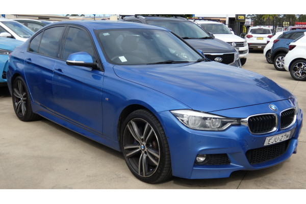 2016 BMW 330i F30 LCI LUXURY LINE Sedan