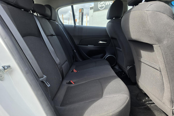 2012 MY13 Holden Cruze JH Series II CD Hatch Image 16