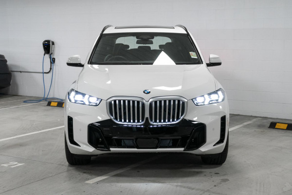 2025 BMW X5 G05 LCI xDrive30d M Sport SUV image 4