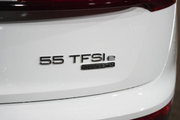 2025 Audi Q5 FY 55 TFSI e S Line SUV Image 10