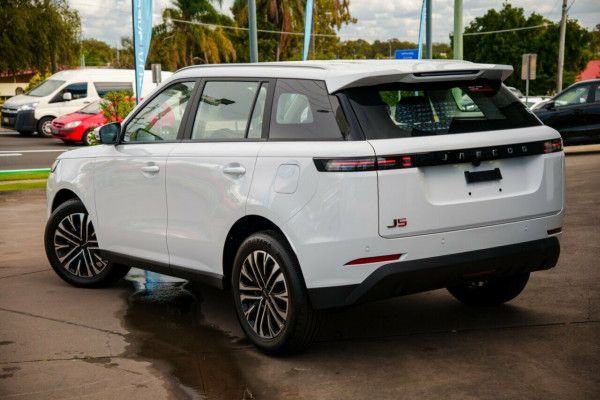 2026 Jaecoo J5 No Series Summit SUV Image 2