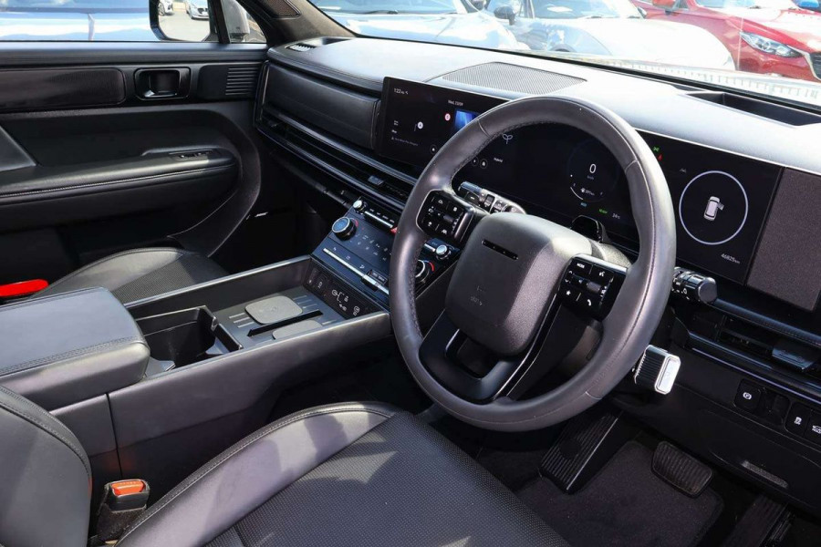 2024 MY25 Hyundai Santa Fe MX5.V1 Hybrid Calligraphy SUV Image 11