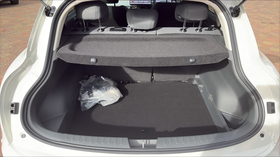 2026 GWM Ora EC15S Lux Wagon Image 9