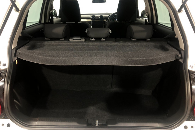 2023 Suzuki Swift AZ Series II GL Hatch Image 8