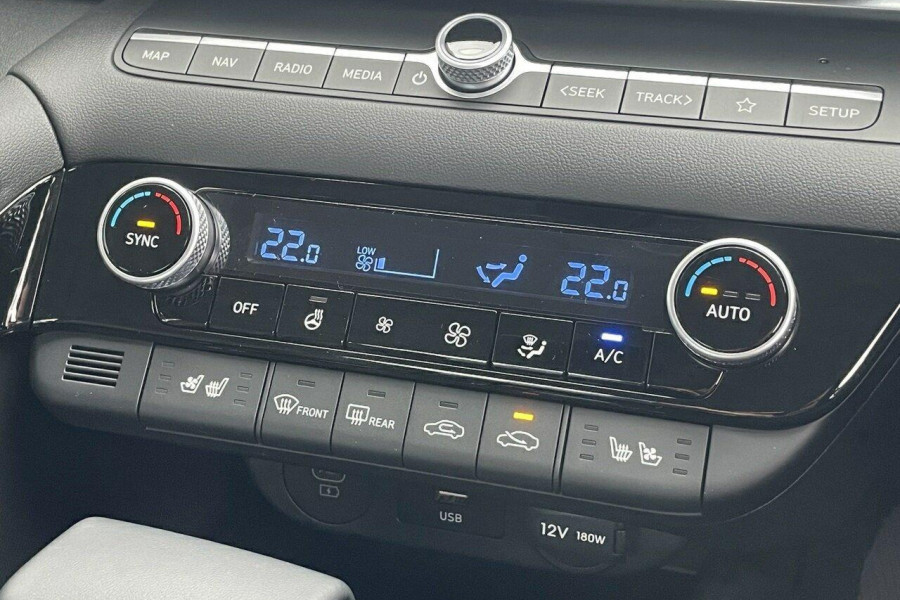 2024 Hyundai i30 CN7.V2 Premium Sedan Image 19