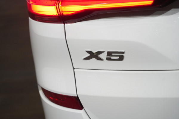 2020 BMW X5 xDrive30d SUV Image 9